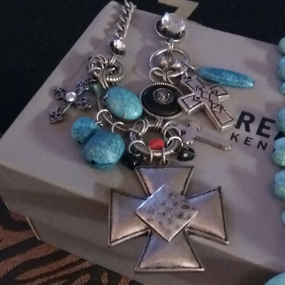 Jewelry - Picture 2 of 5